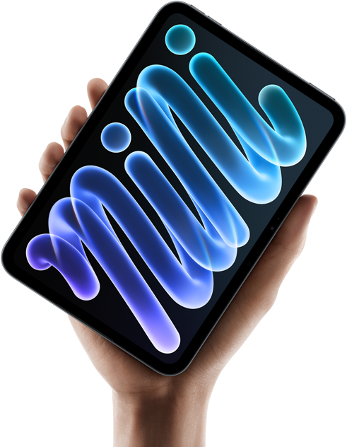Una mano che tiene un iPad mini visto di fronte, guscio nero, lo schermo mostra forme astratte blu e viola