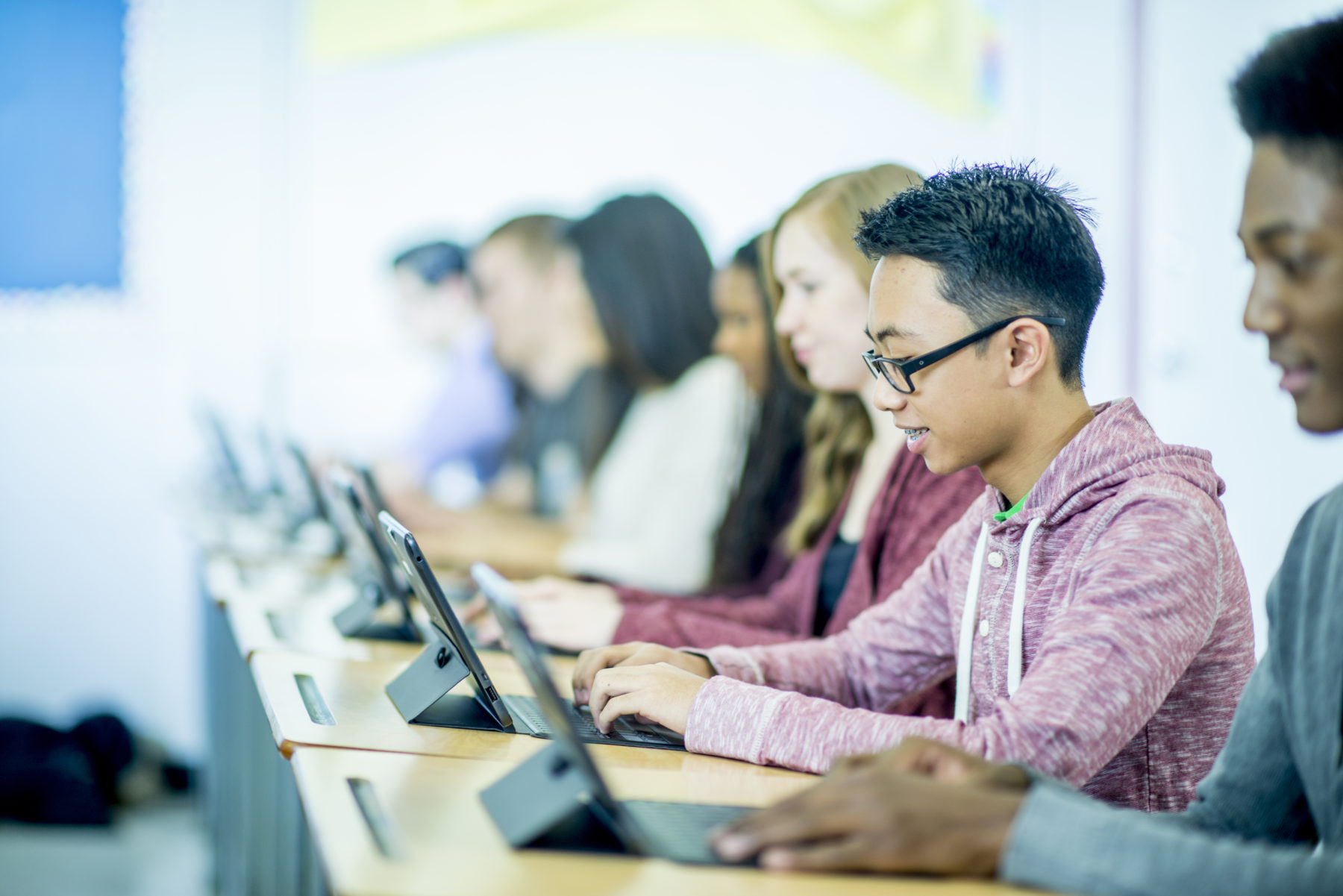MMN Apple Solution Expert Education
